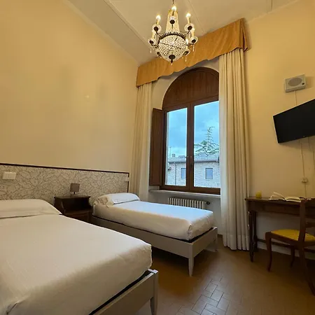 Monastero Ss. Annunziata ホテル トーディ