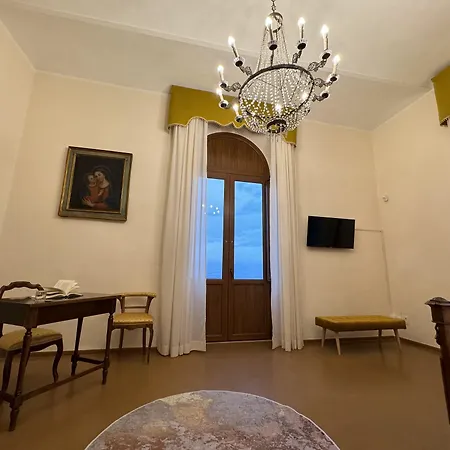 Monastero Ss. Annunziata ホテル トーディ